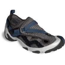 tevaarenalwatershoes.jpg